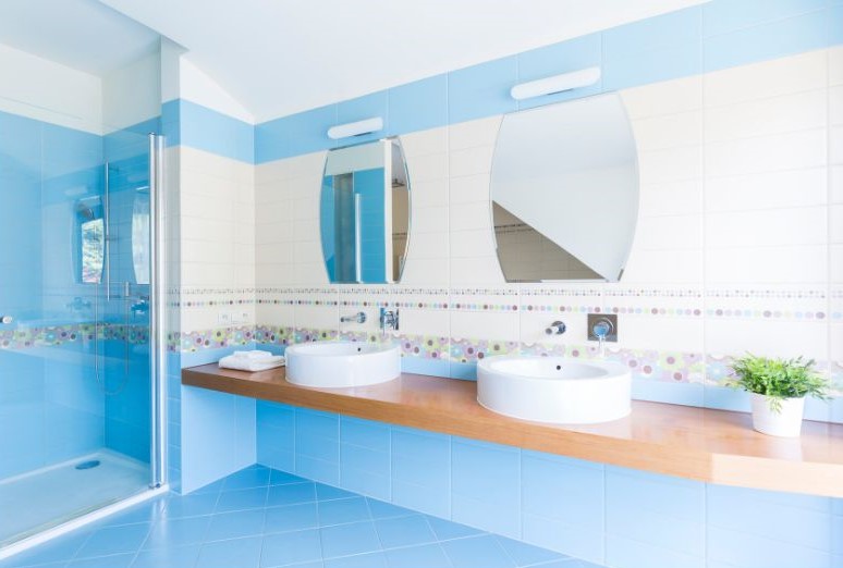 Mẫu thiết kế phòng tắm theo màu xanh Mẫu thiết kế phòng tắm theo màu xanh