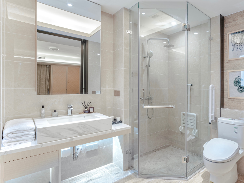 Combo thiết bị nhà tắm cho phòng tắm trung bình Combo thiết bị nhà tắm cho phòng tắm trung bình