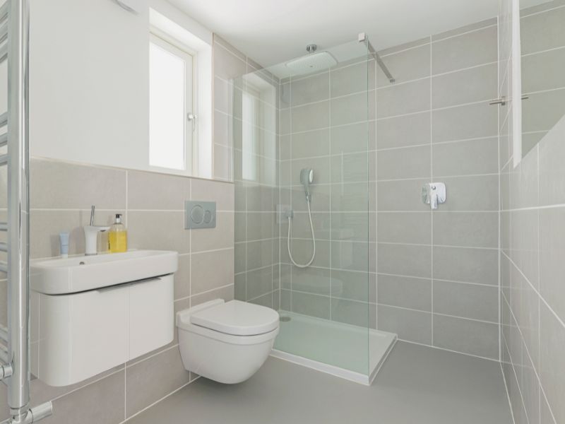 Phòng tắm mở với các thiết bị vệ sinh nhà tắm tối giản – Xu hướng thiết kế đương đại Phòng tắm mở với các thiết bị vệ sinh nhà tắm tối giản – Xu hướng thiết kế đương đại