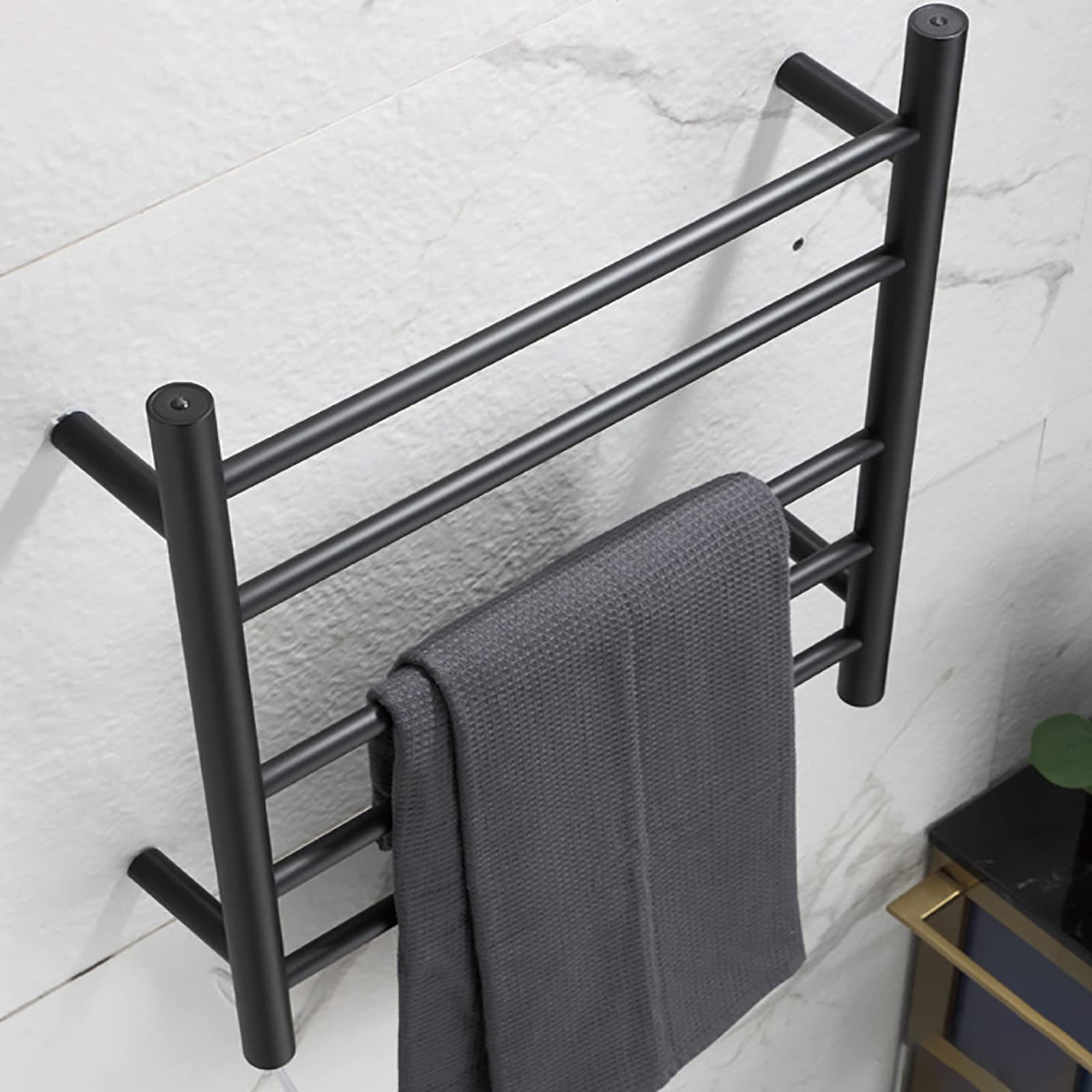 Giàn sấy khăn thông minh thường đi kèm với các công nghệ khử khuẩn hiện đại Giàn sấy khăn thông minh thường đi kèm với các công nghệ khử khuẩn hiện đại