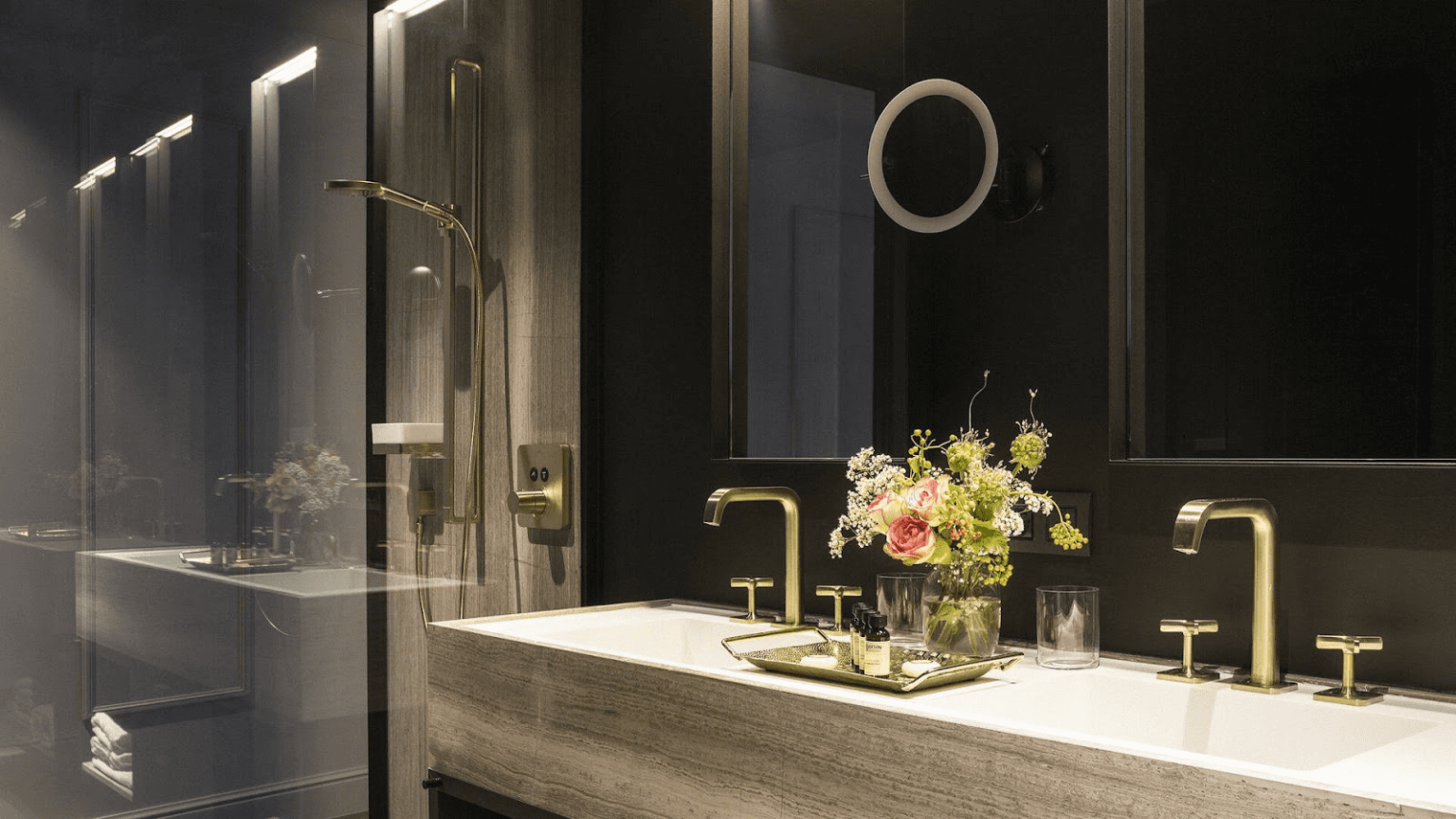 Ứng dụng thiết bị vệ sinh hiện đại trong thiết kế phòng tắm khách sạn cao cấp Ứng dụng thiết bị vệ sinh hiện đại trong thiết kế phòng tắm khách sạn cao cấp